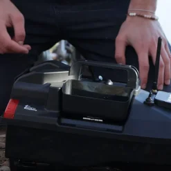 Pack Dark Water NG Bait Boat + 2 Batteries Supplémentaires